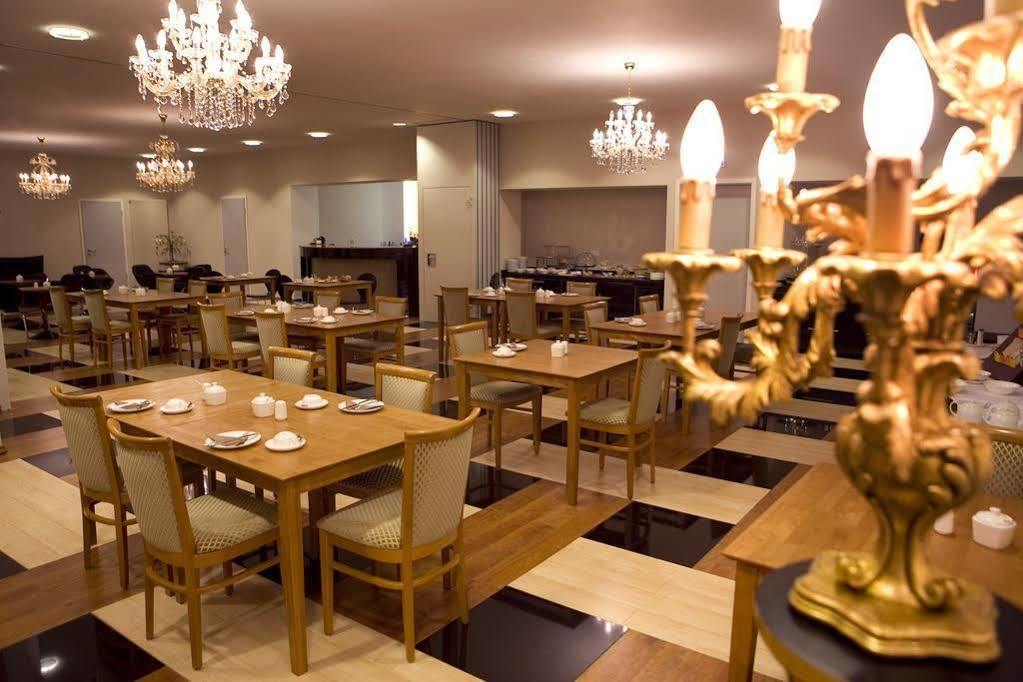 Ross Hotel 3*